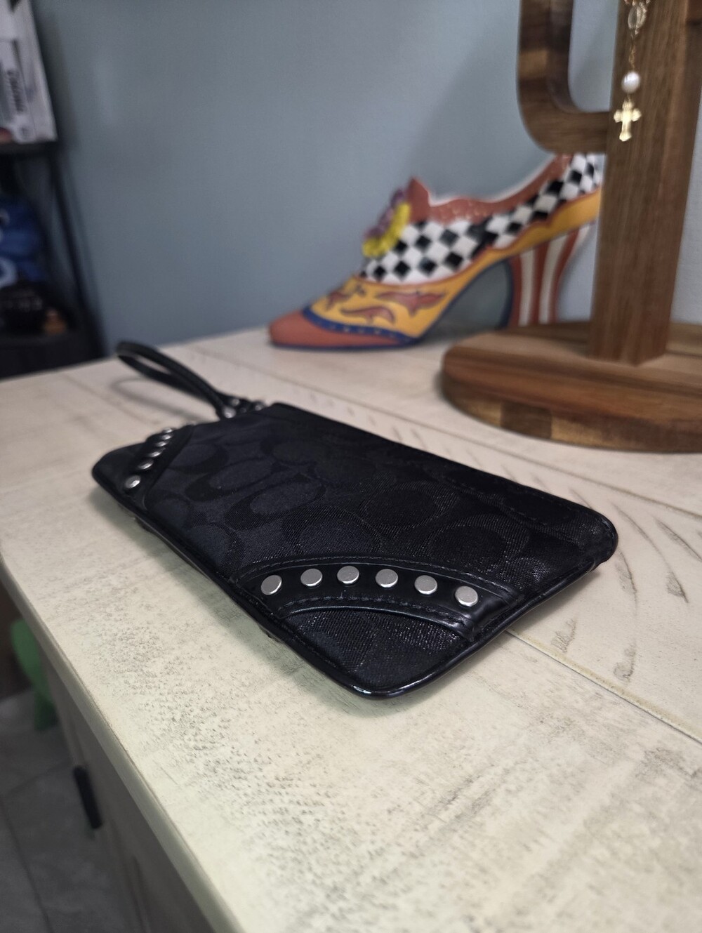 Coach Large Lurex Signature Wristlet Clutch, Black- LN IN EC - Picture 9 of 13
